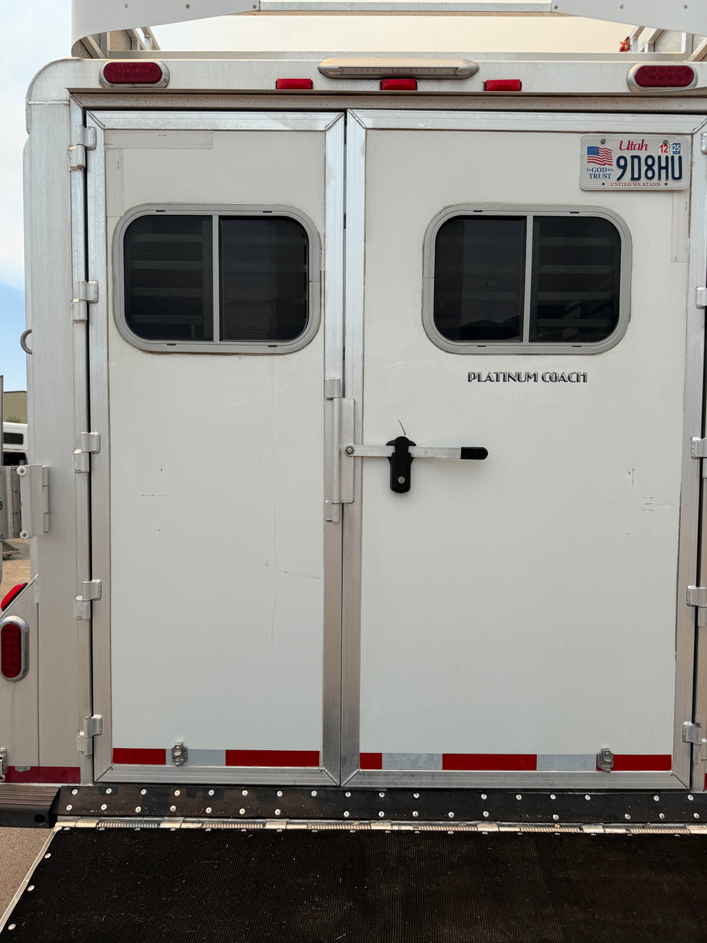 2018 Platinum 4 Horse Gooseneck