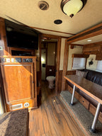 2011 Logan Coach 5H LQ #72042
