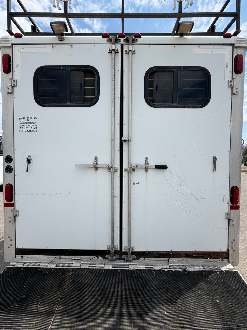 2004 Sundowner 6 Horse LQ #4288