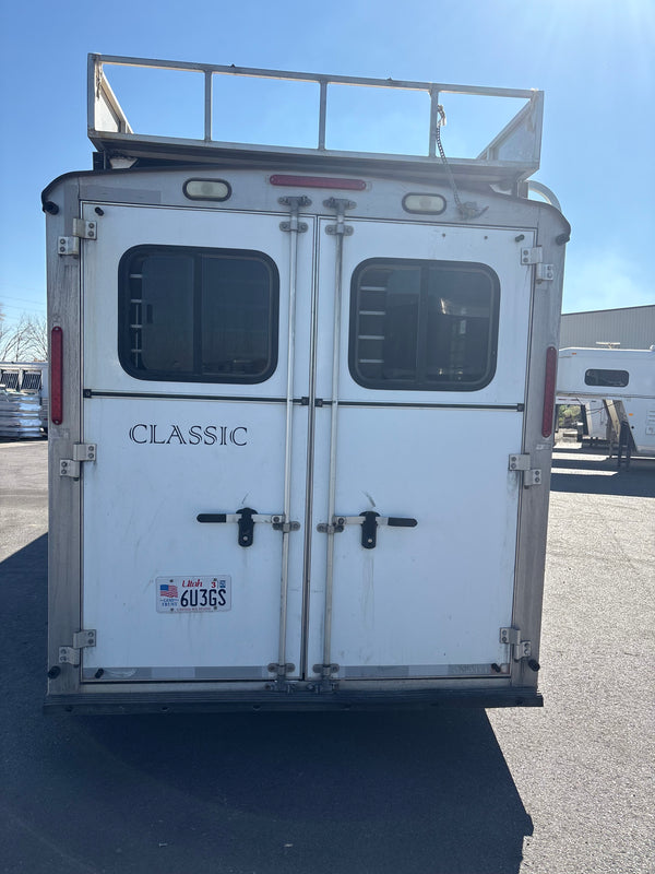 2006 Classic Monarch 4 Horse Overnighter