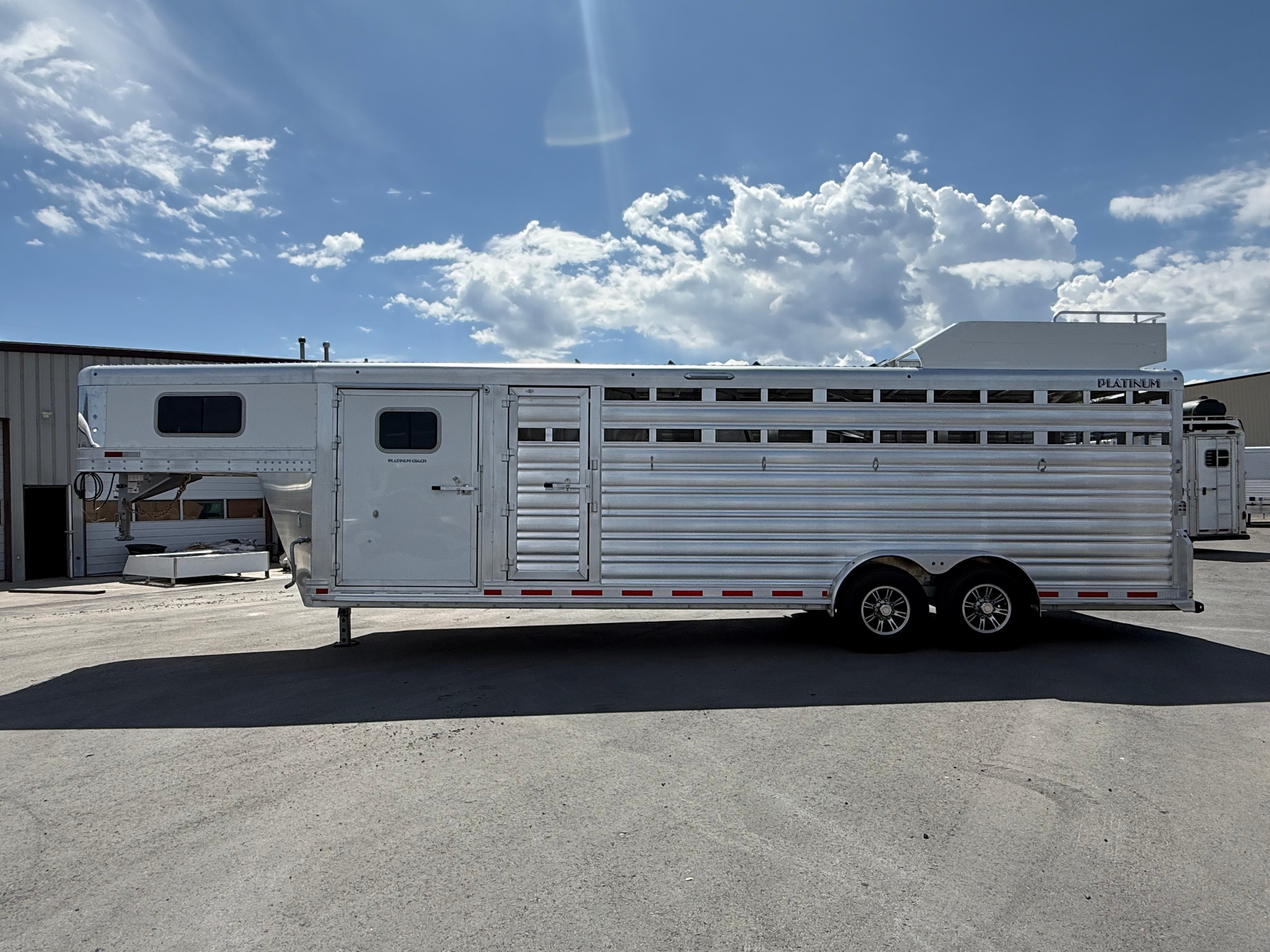 2027 Platinum Coach DMD 26’ Stock Combo #13536