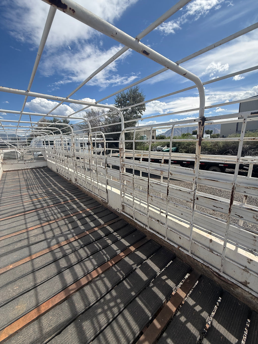 1995 Bar Top Cattle Trailer 32ft Long