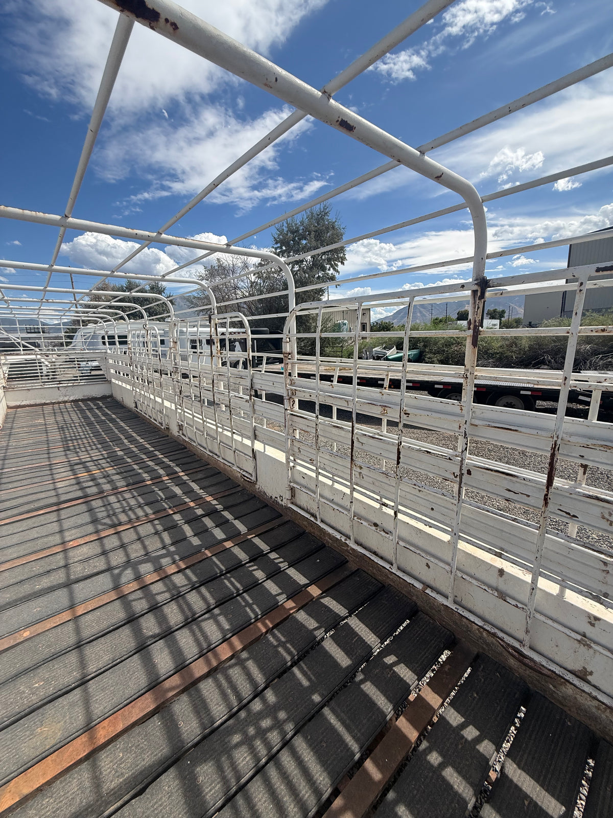 1995 Bar Top Cattle Trailer 32ft Long