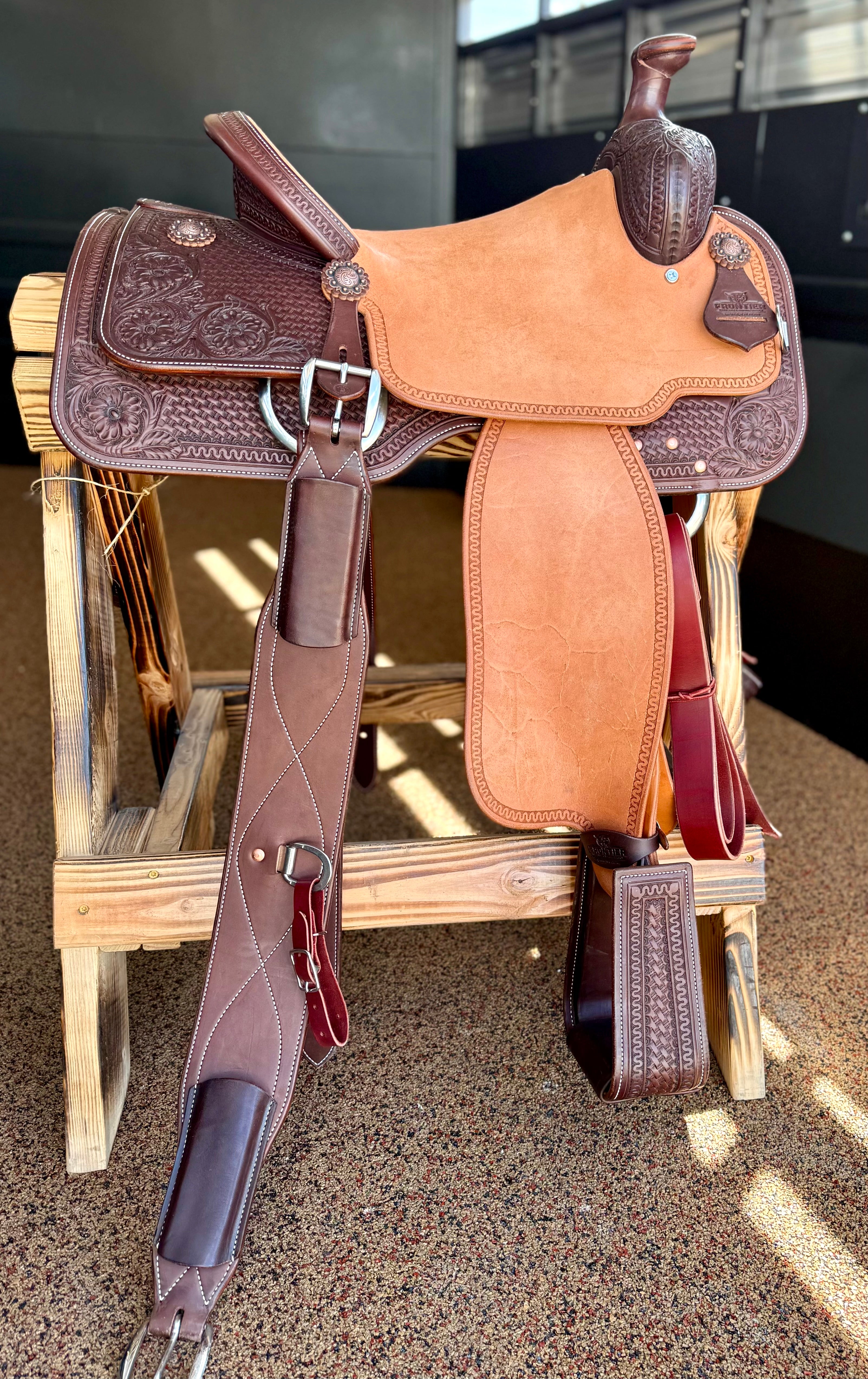 Frontier 14.5” Two Toned Leather Team Roper Saddle
