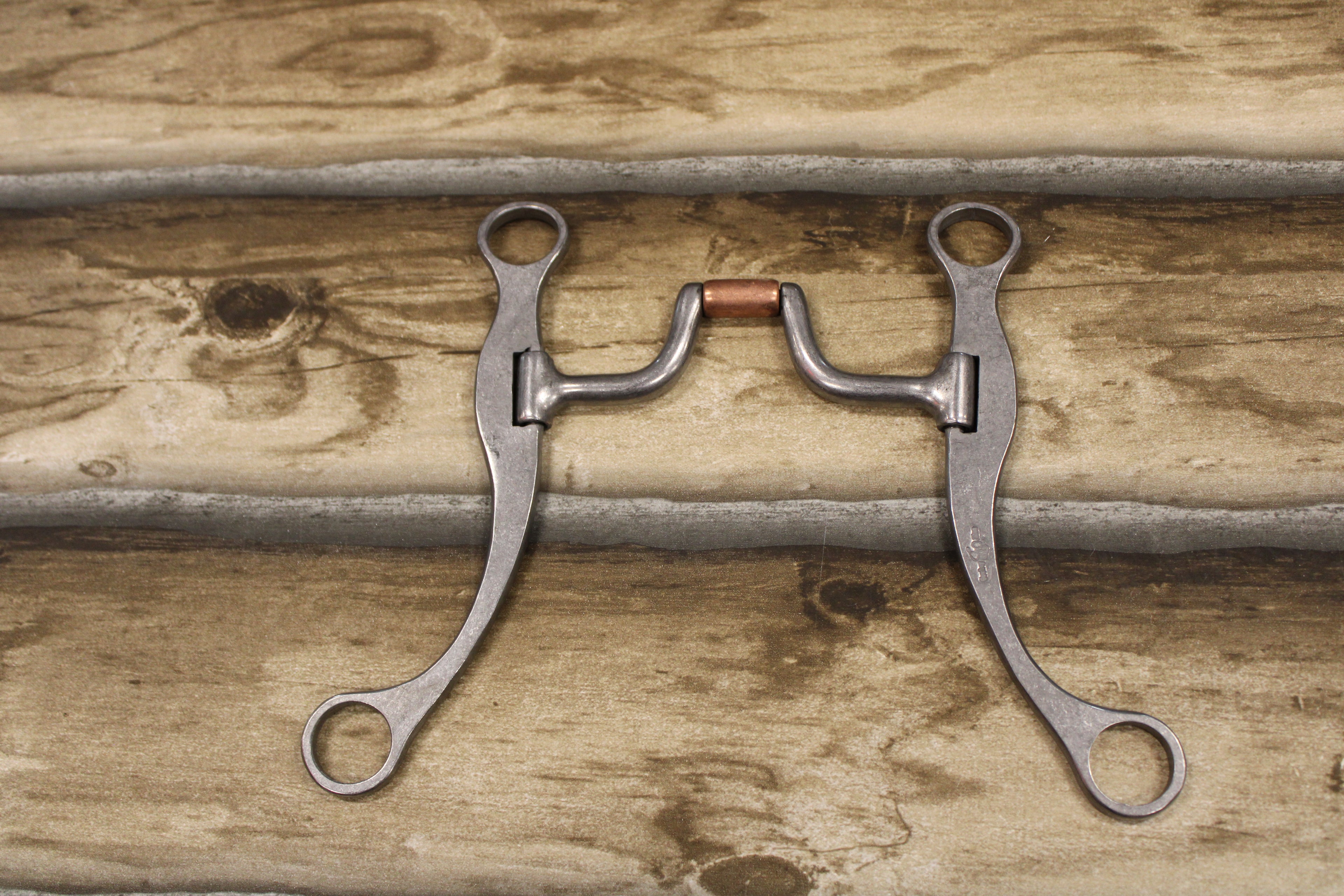 JO Cowboy Line Long 640 Shank Hing Port