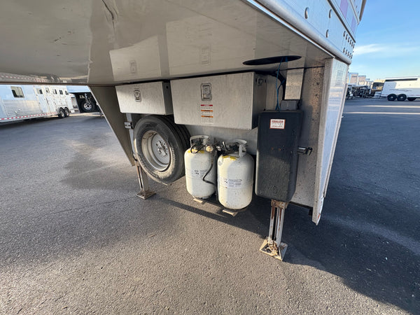 Elite 5 Horse Living Quarters 15’ Trail Boss