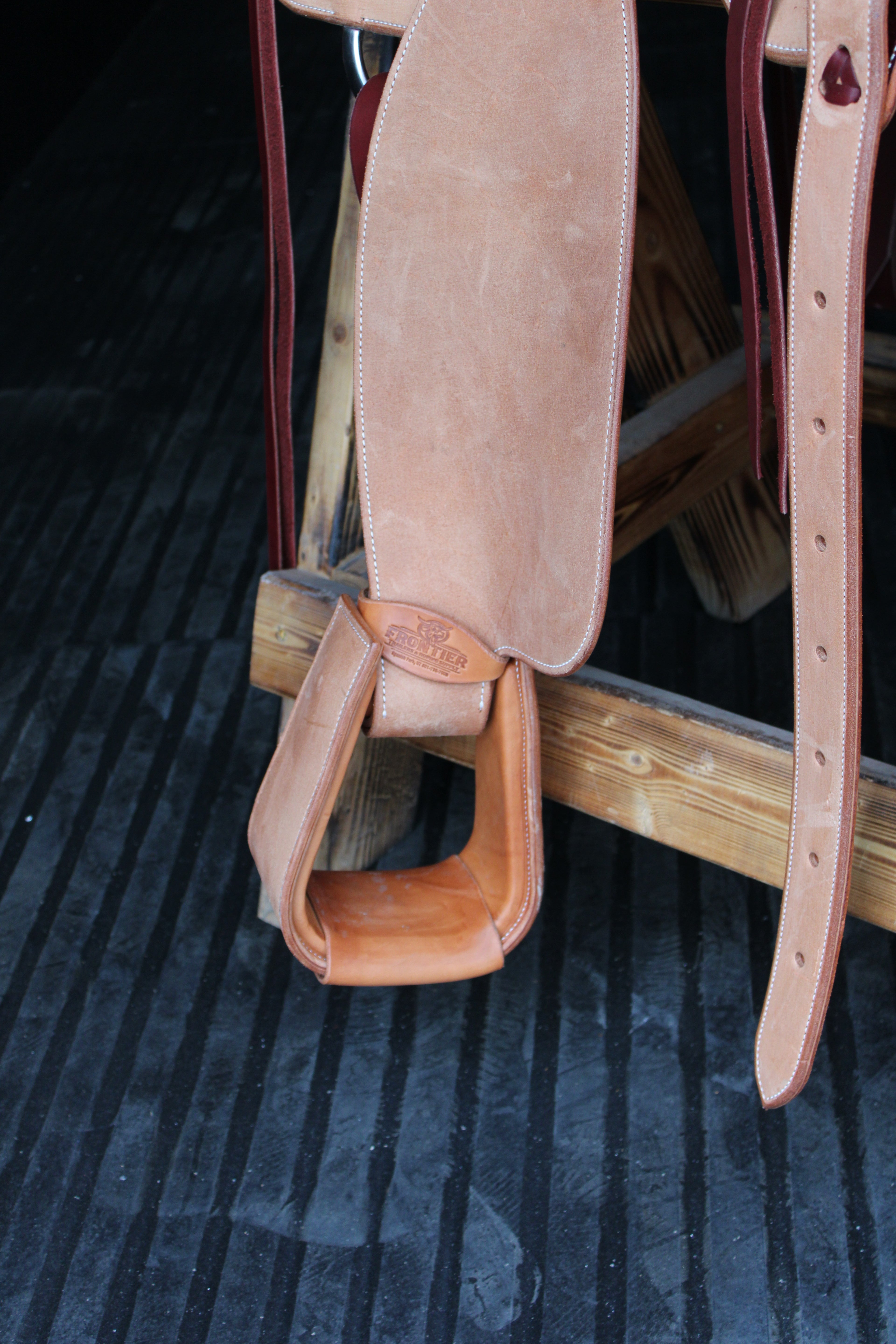 Frontier Natural Roughout 14.5'' Roper Saddle