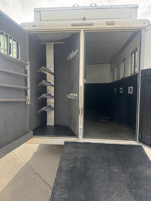 2017 Bloomer 4 Horse Bumper Pull