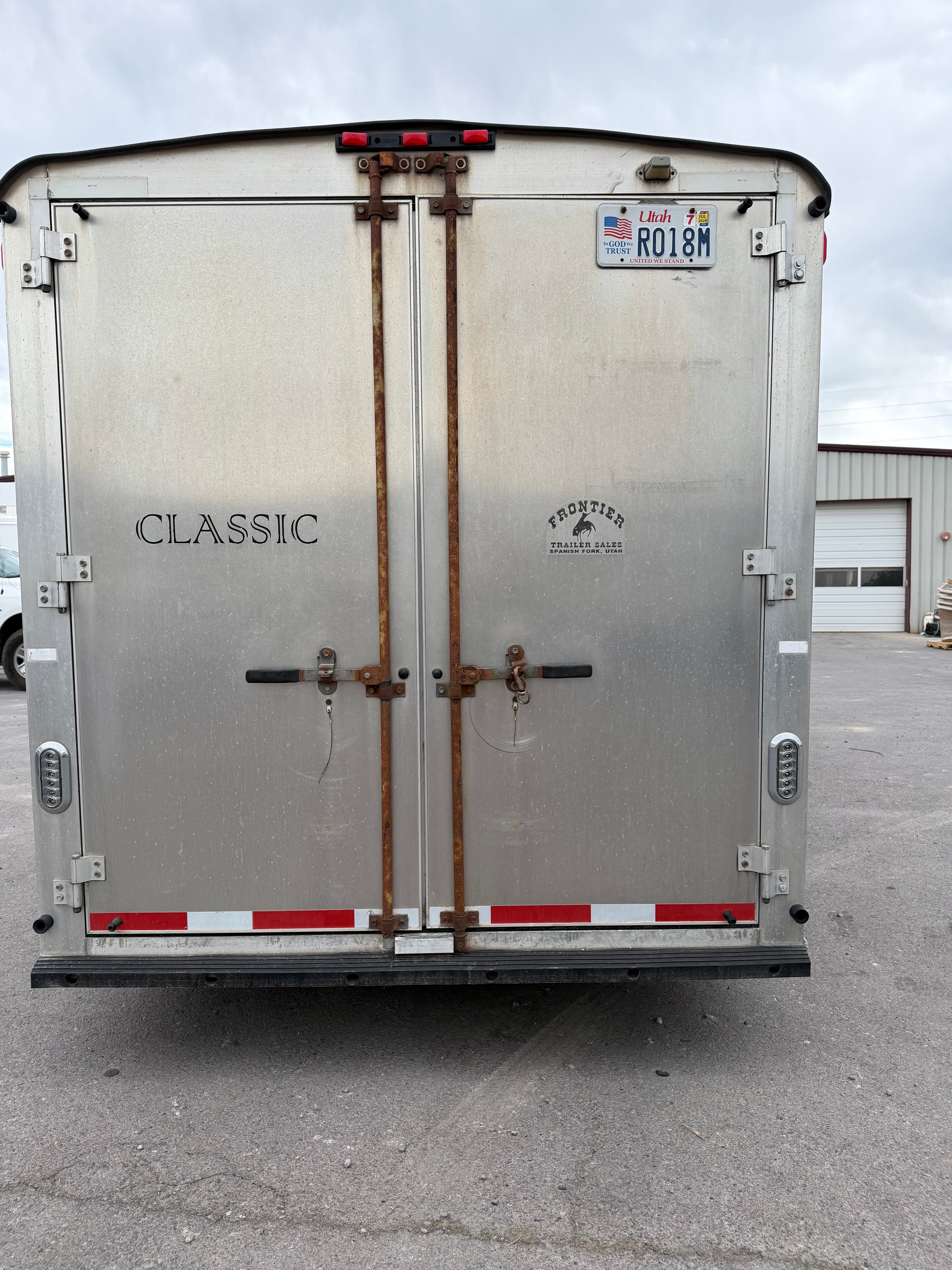 2006 Classic 5 Horse Goosneck