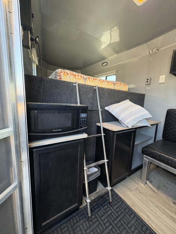 2016 Charmac Outlaw 4 Horse Living Quarters