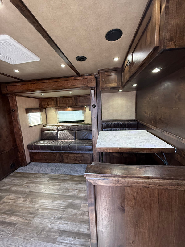 2026 Logan Coach Riot 4 Horse Living Quarters #14008