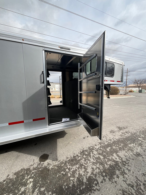 2025 Logan Coach 26’ Stock Combo #13693