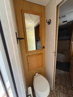 2004 Logan Coach LQ #01136