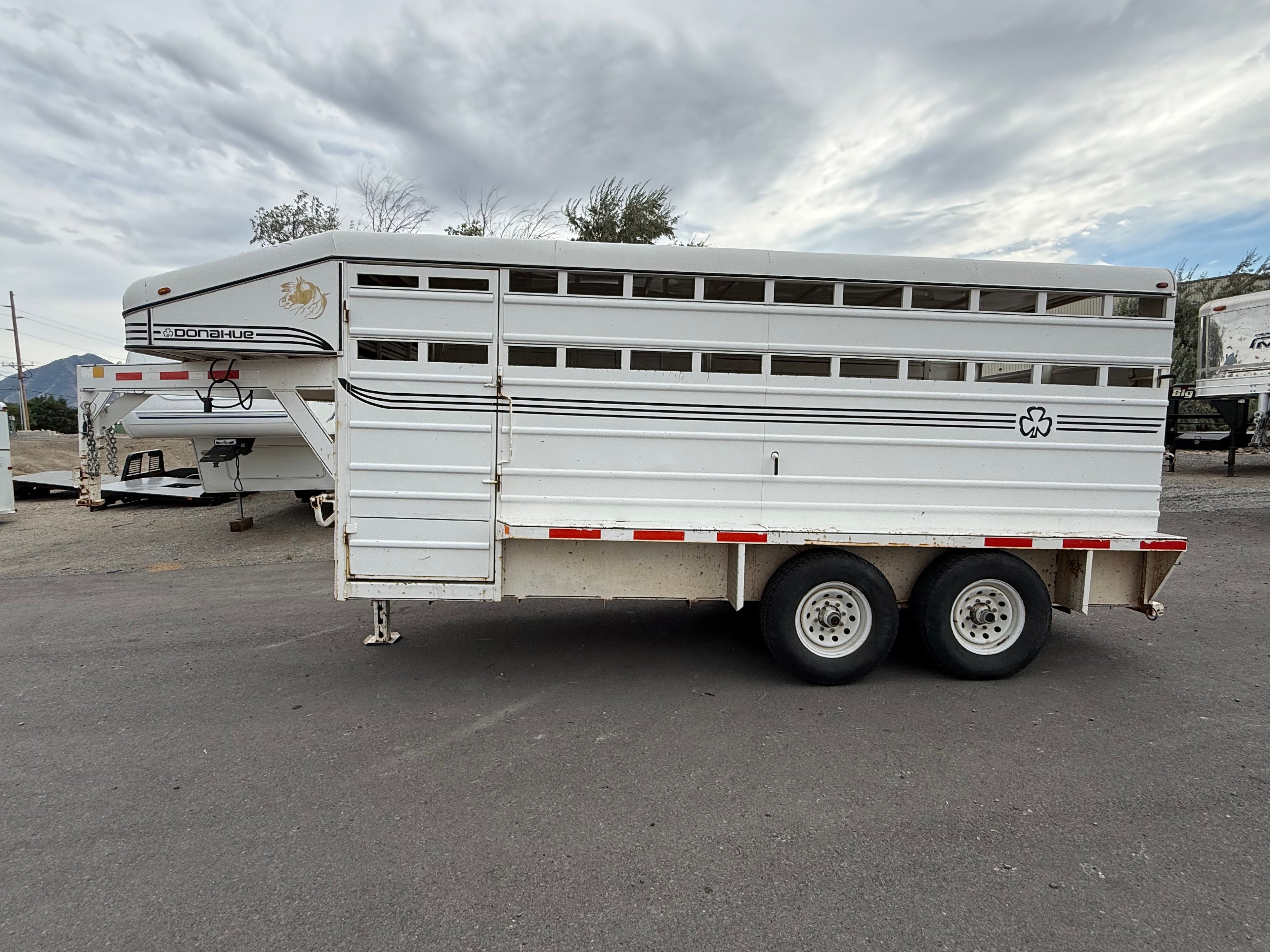 2009 Donahue Stock Trailer #21292