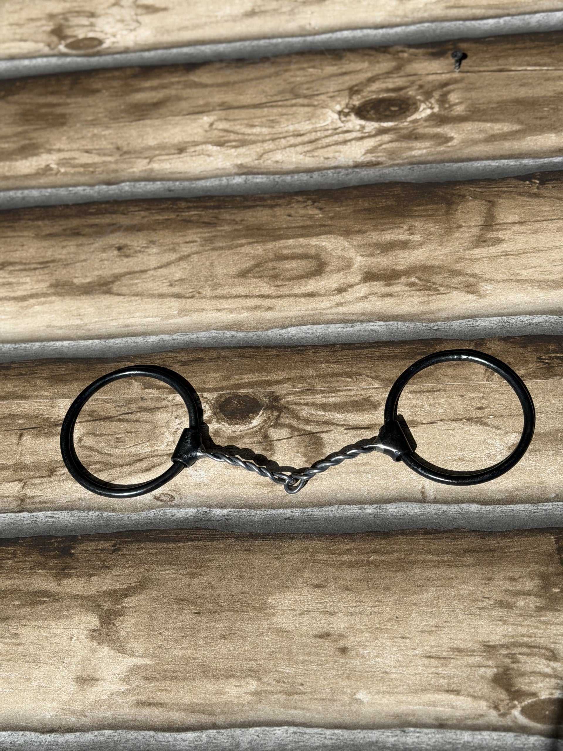 Dutton 2 Piece Twisted Mouth Loose Ring