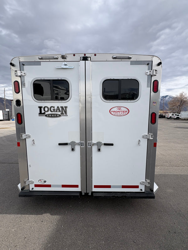 2018 Logan Coach 4 Horse Riot GN # 6278