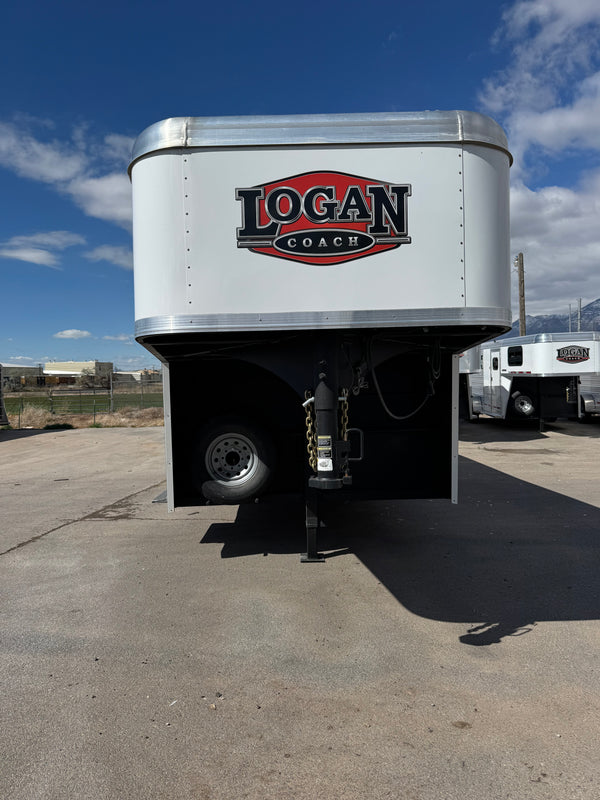 24’ Logan Coach Contractor