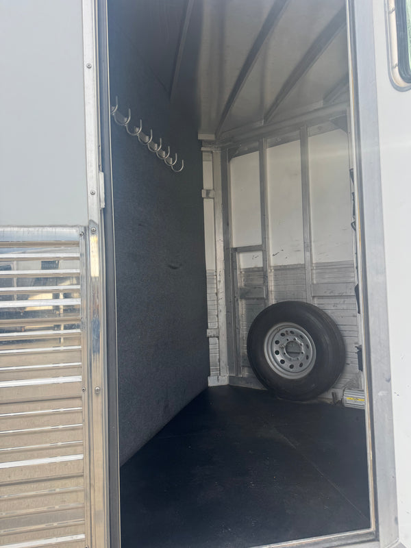 2017 Bloomer 4 Horse Bumper Pull