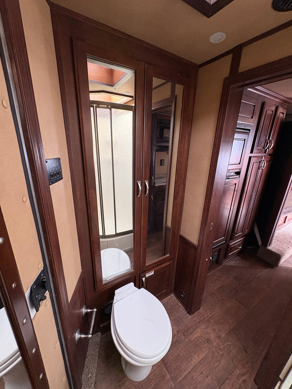 2015 Featherlite 4 HR LQ #40987