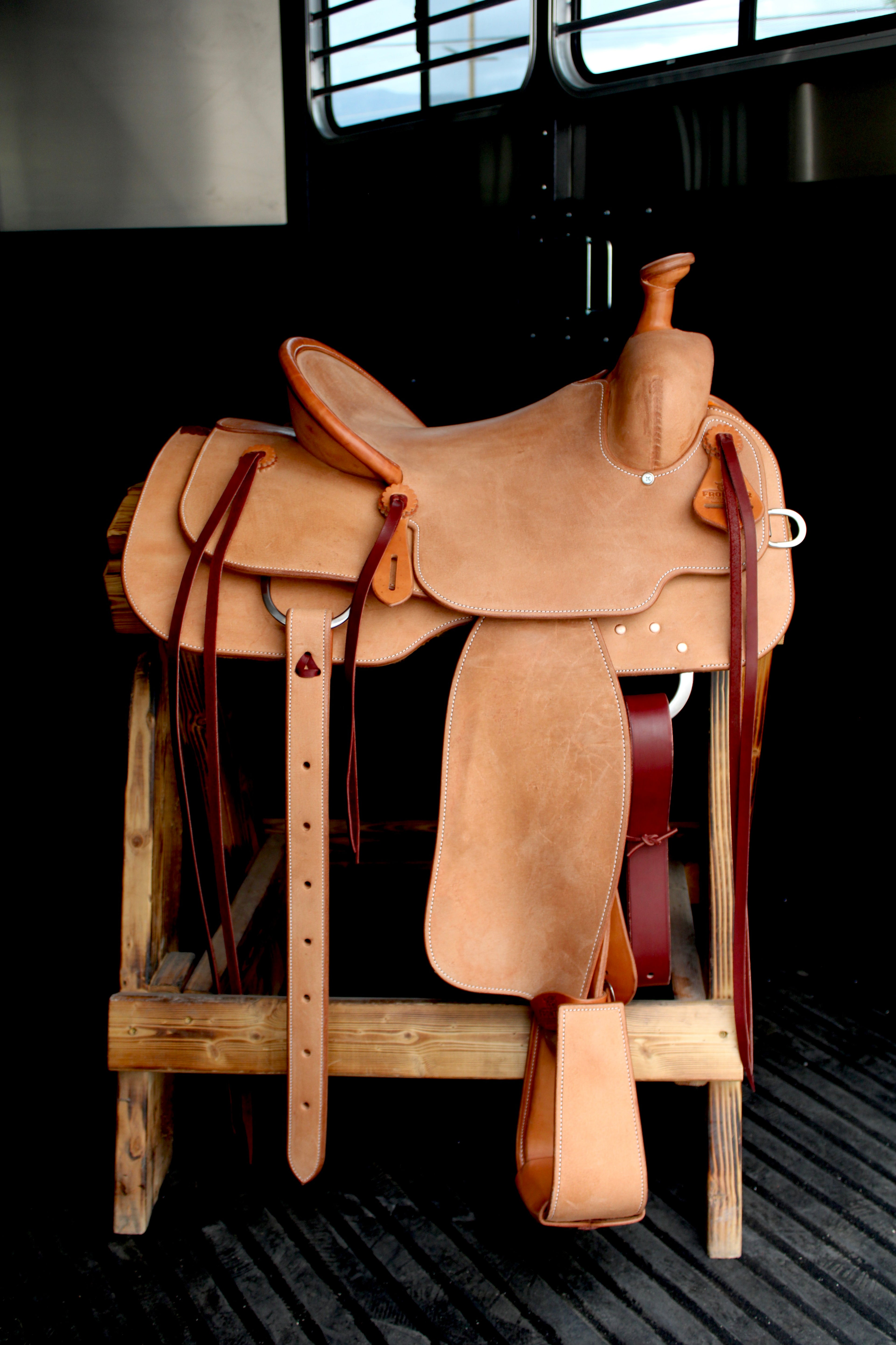 Frontier Natural Roughout 14.5'' Roper Saddle