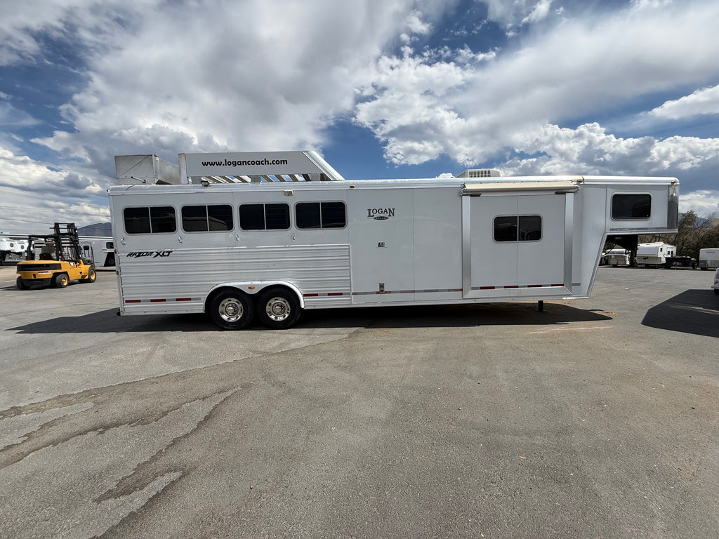 2012 Logan Coach 4H Razor XLT LQ #72351