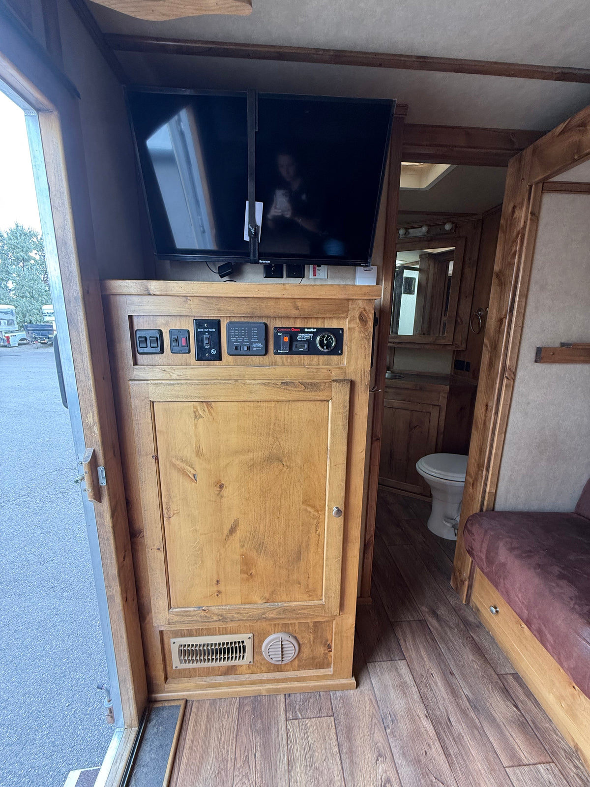 2012 3H Logan Coach Razor #72056