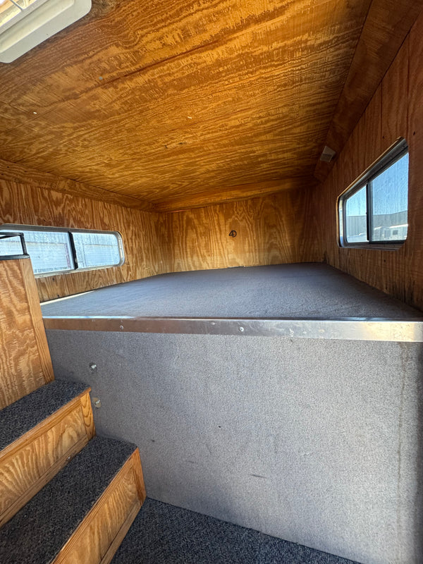 1999 Charmac 3 Horse Gooseneck