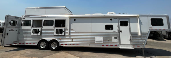 2020 Cimarron 4 Horse Living Quarters