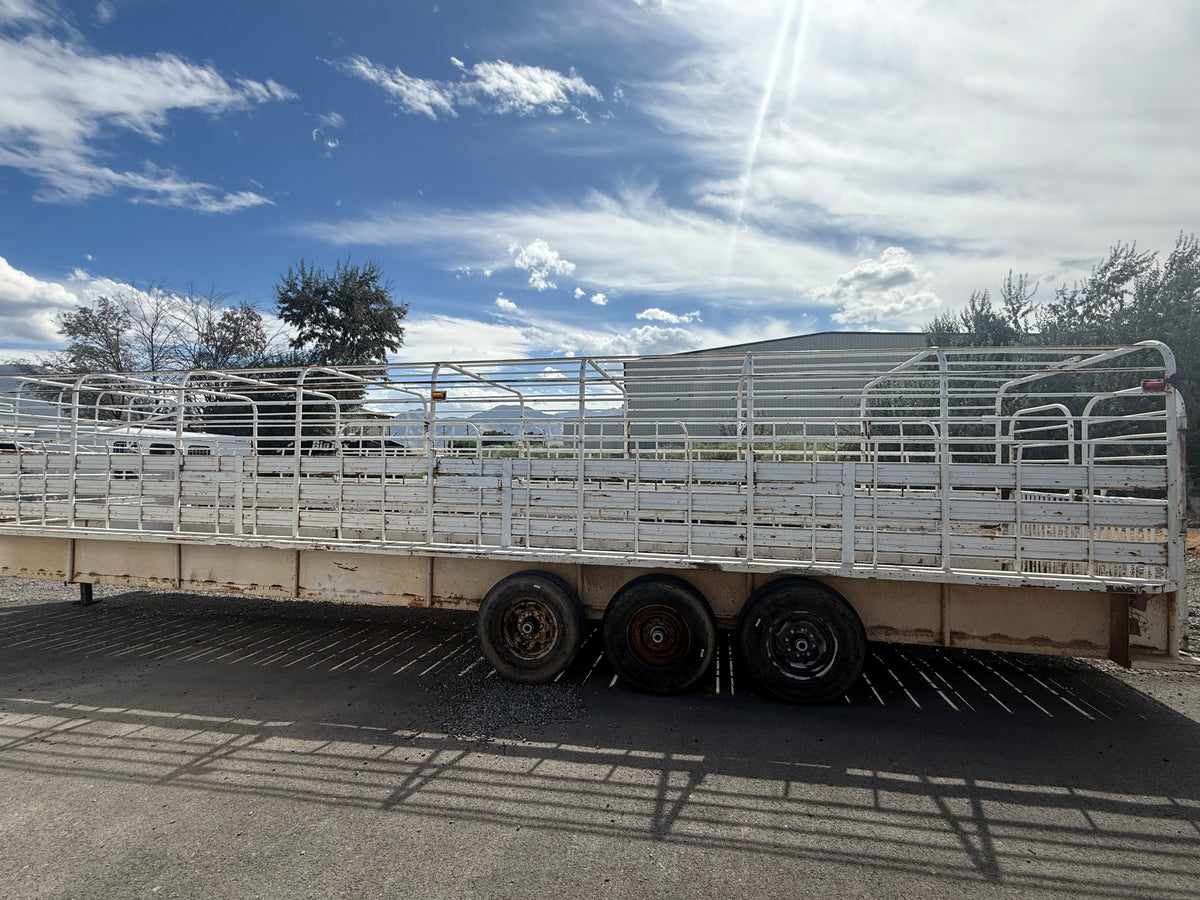 1995 Bar Top Cattle Trailer 32ft Long