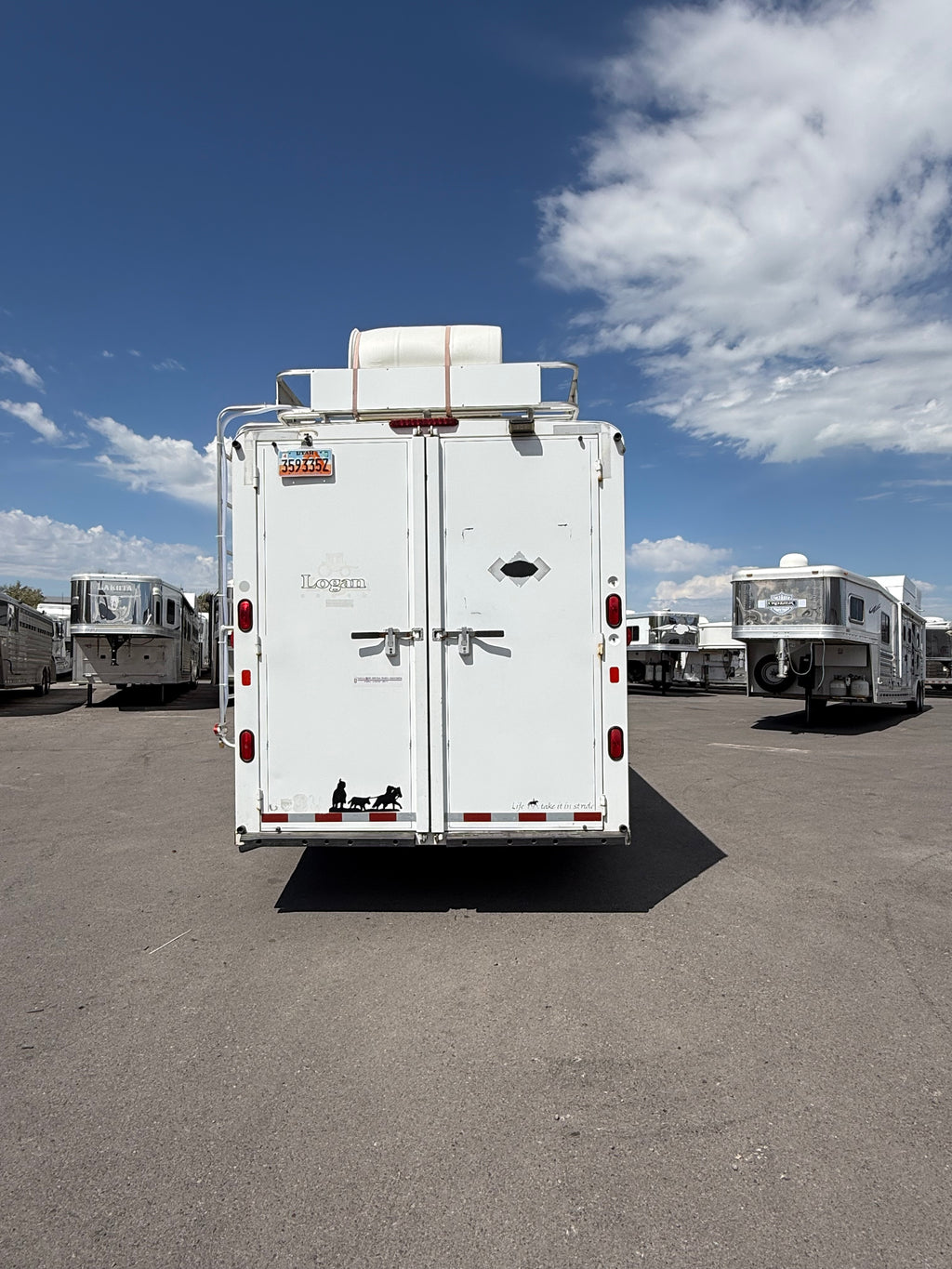 2004 Logan Coach LQ #01136