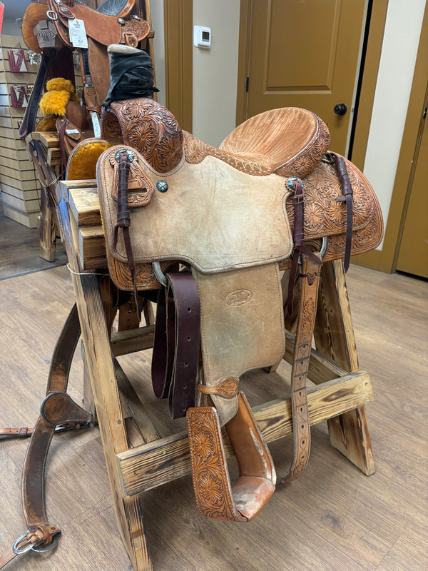 Used Equitech Team Roping Saddle 14.5in Seat