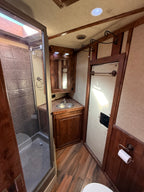 2011 Logan Coach 5H LQ #72042
