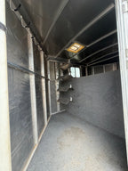 2006 Classic 5 Horse Goosneck