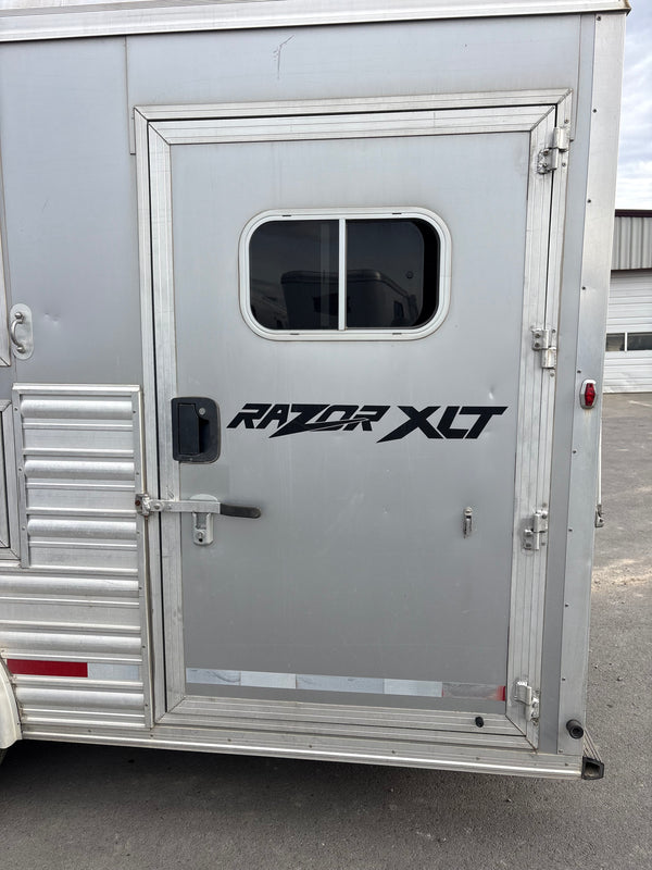 2011 Logan Coach 4 HR Razor LQ #72664