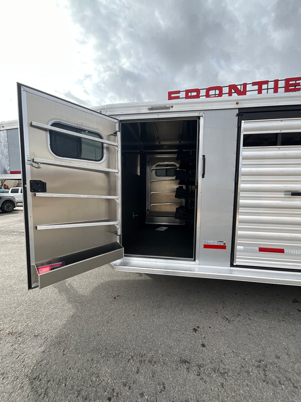 2025 Logan Coach 26’ Stock Combo #13693