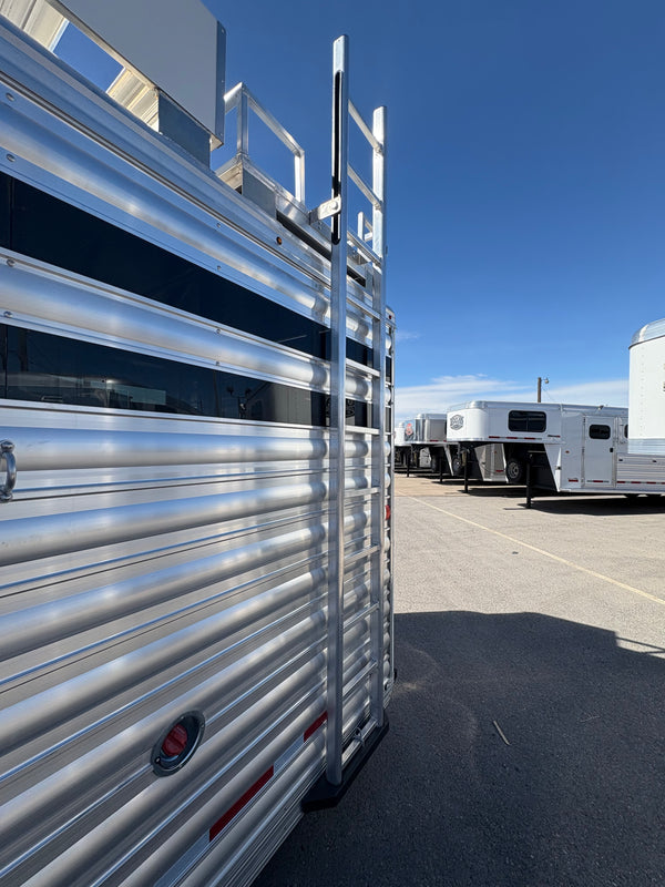 2025 Logan Coach Stock Combo LQ