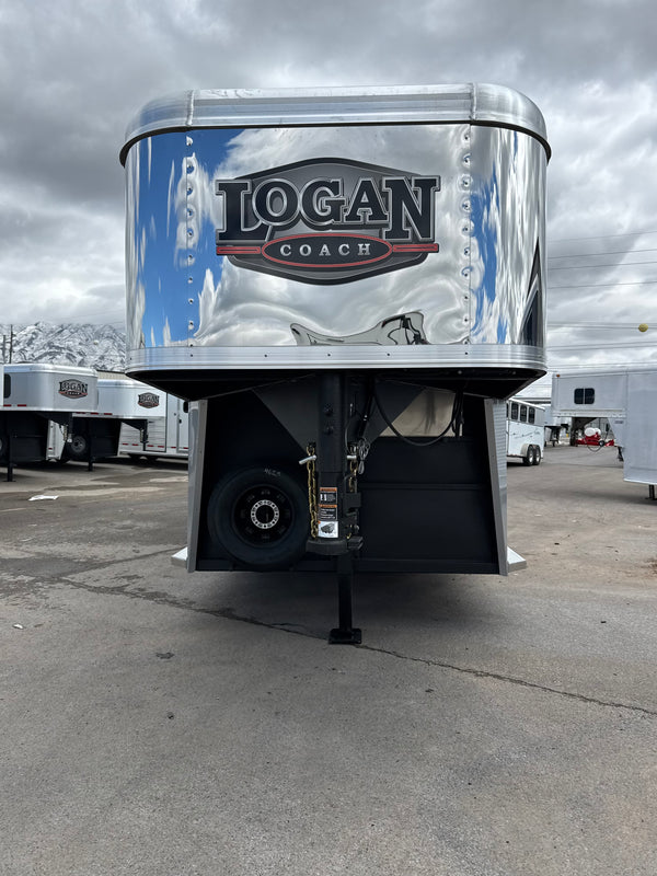 2026 Logan Coach Riot 4 Horse T/T #14157