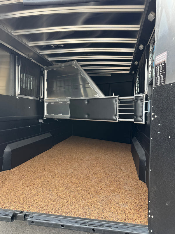 2026 Logan Coach Riot 4 Horse DMD #14158