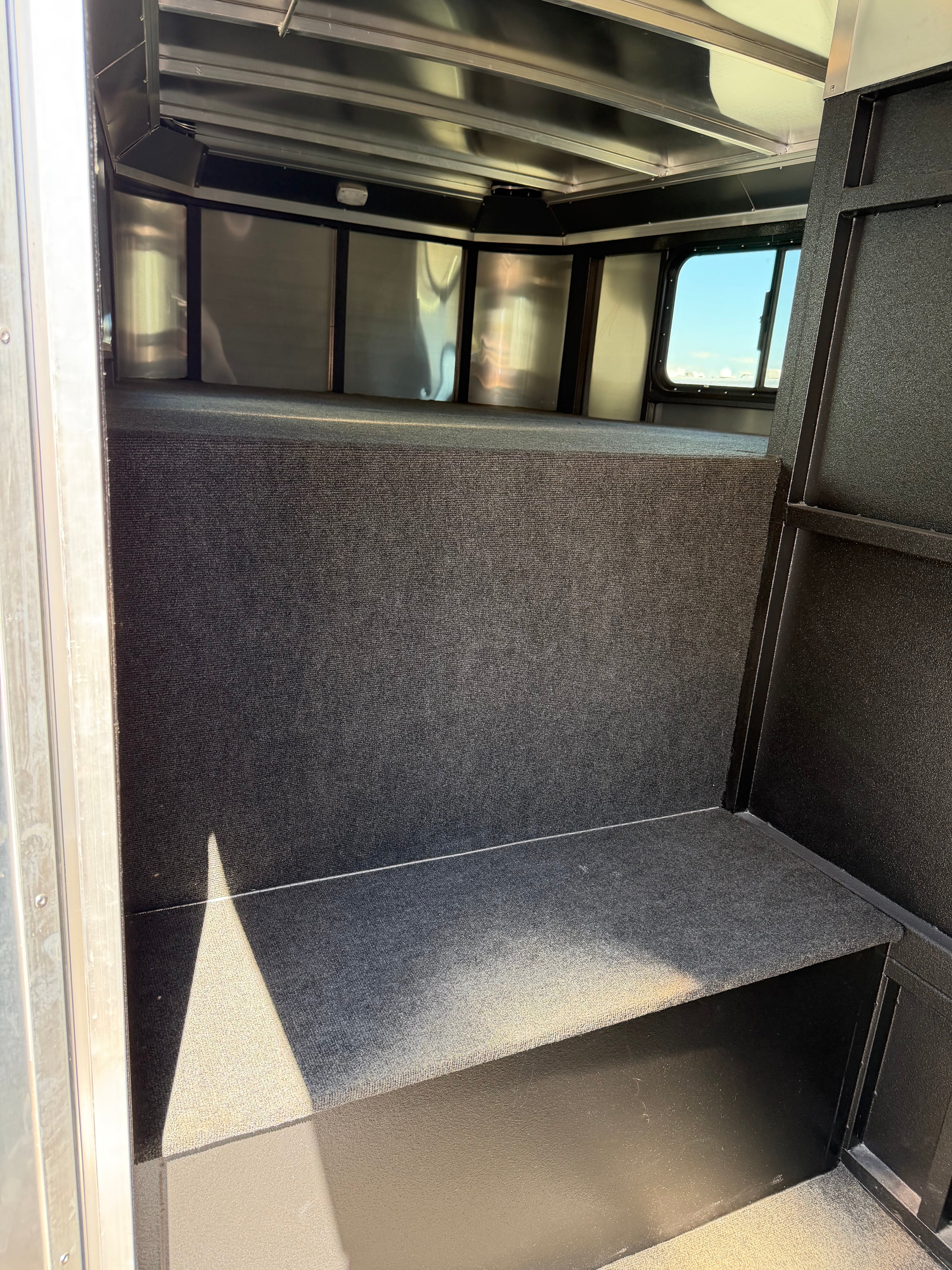 2026 Logan Coach 22’ Stock Combo T/T #13847