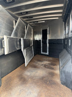 2016 Logan Coach Riot 4 Horse LQ #04074
