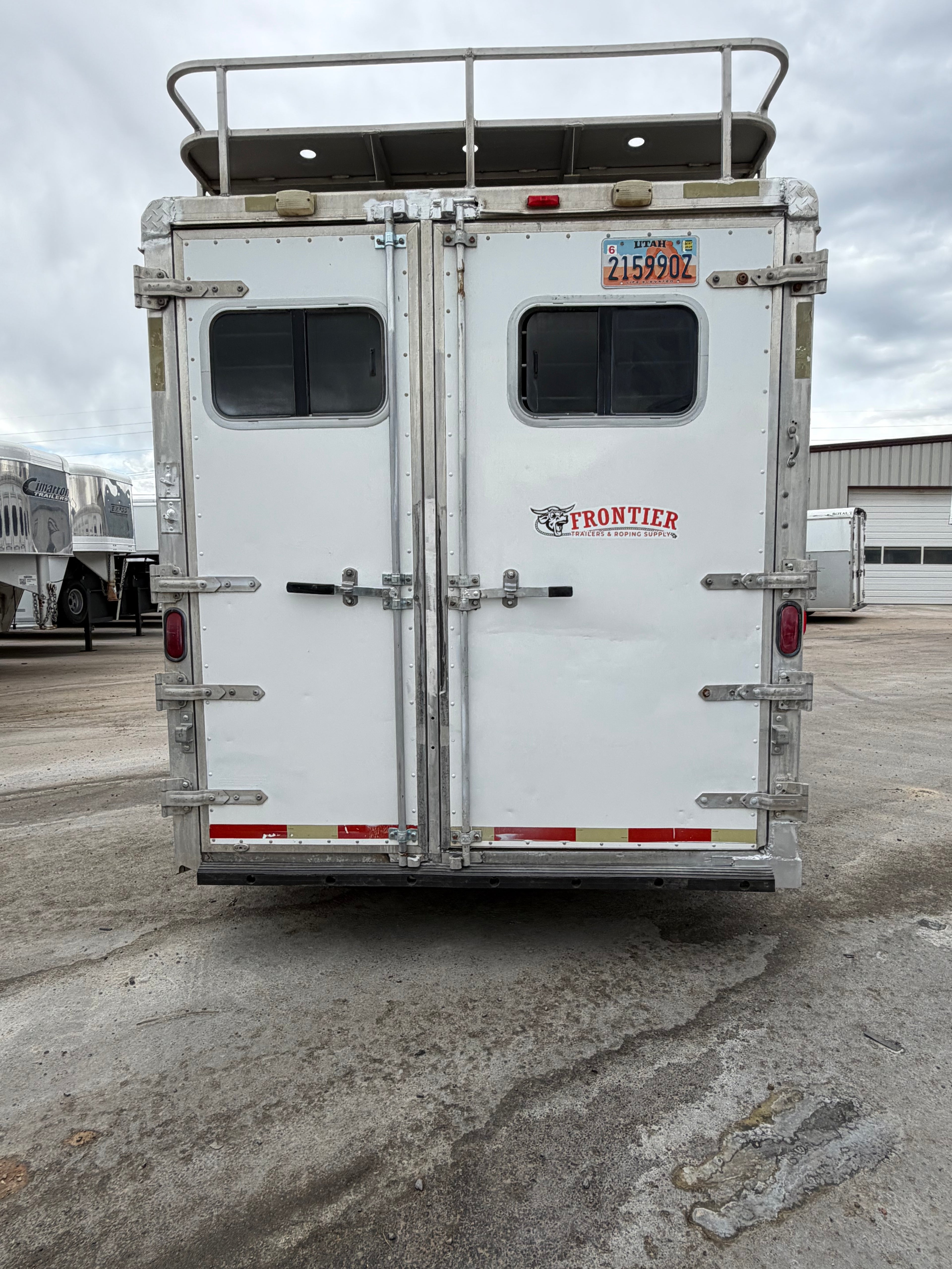 2001 Exiss 6 Horse Weekender
