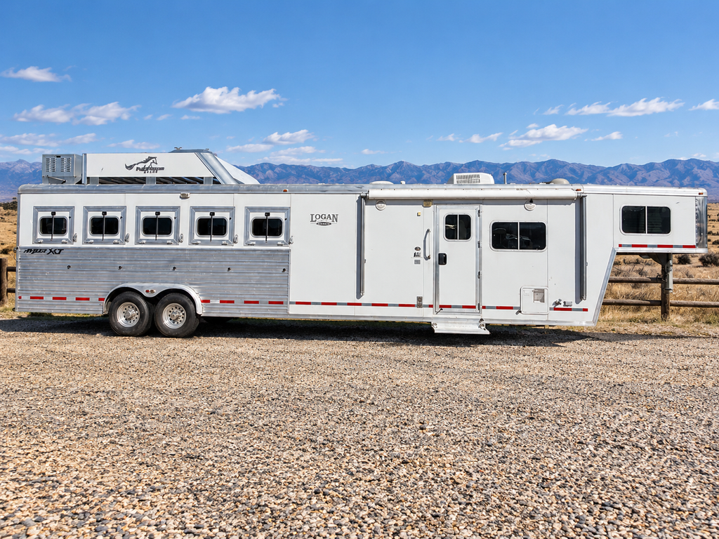 2011 Logan Coach 5H LQ #72042