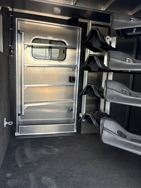 2026 Logan Coach Bullseye 4 horse