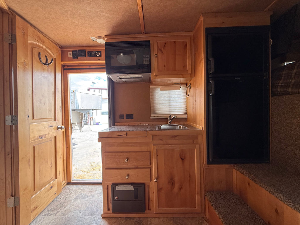 2012 Logan Coach 4H Razor XLT LQ #72351