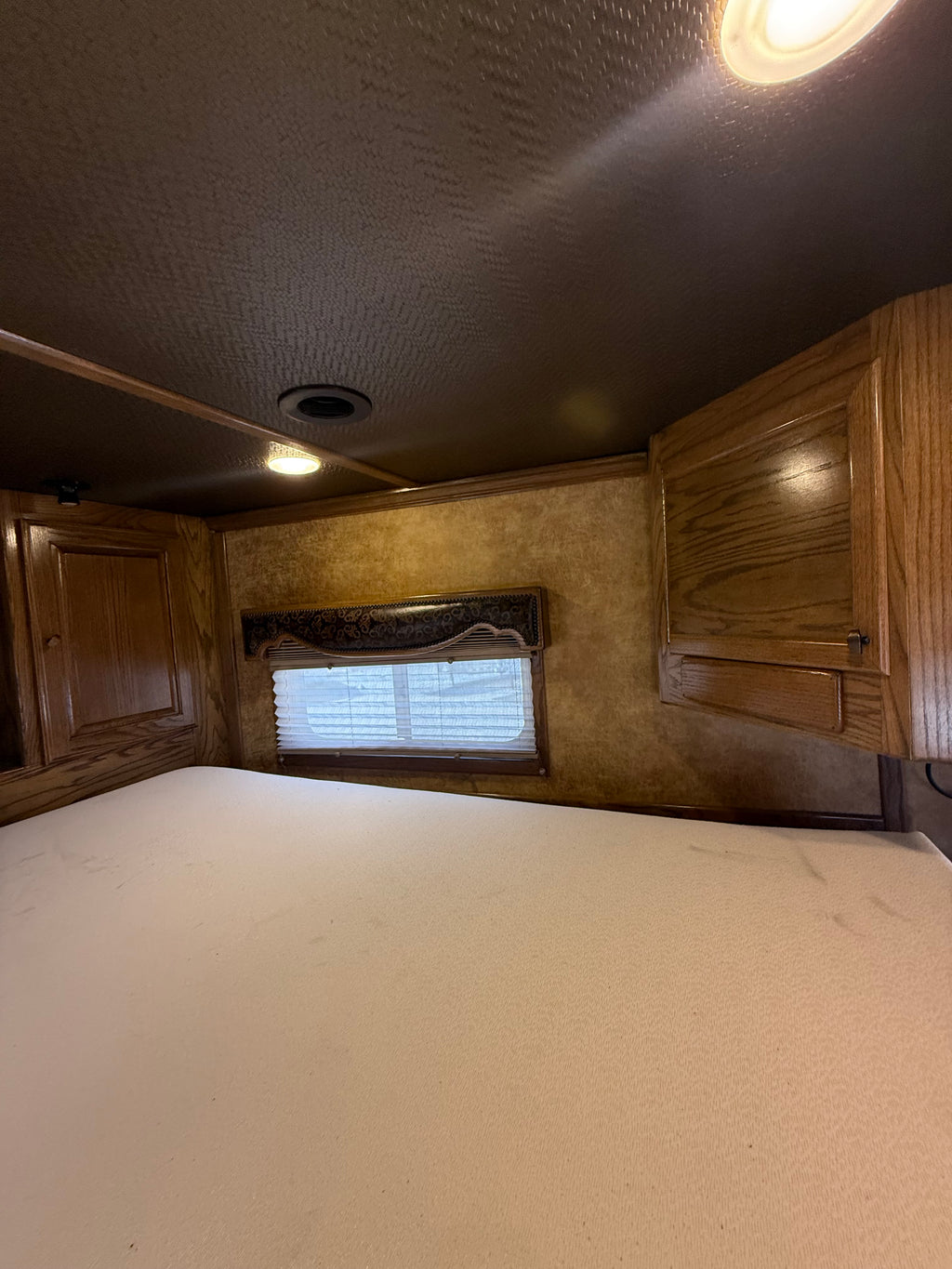 2015 Platinum 4 Horse Living Quarters #07399