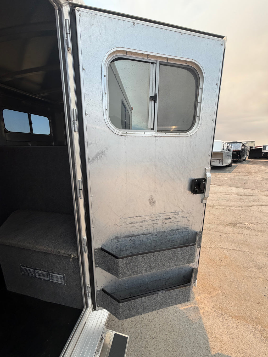 2018 Platinum 4 Horse Gooseneck