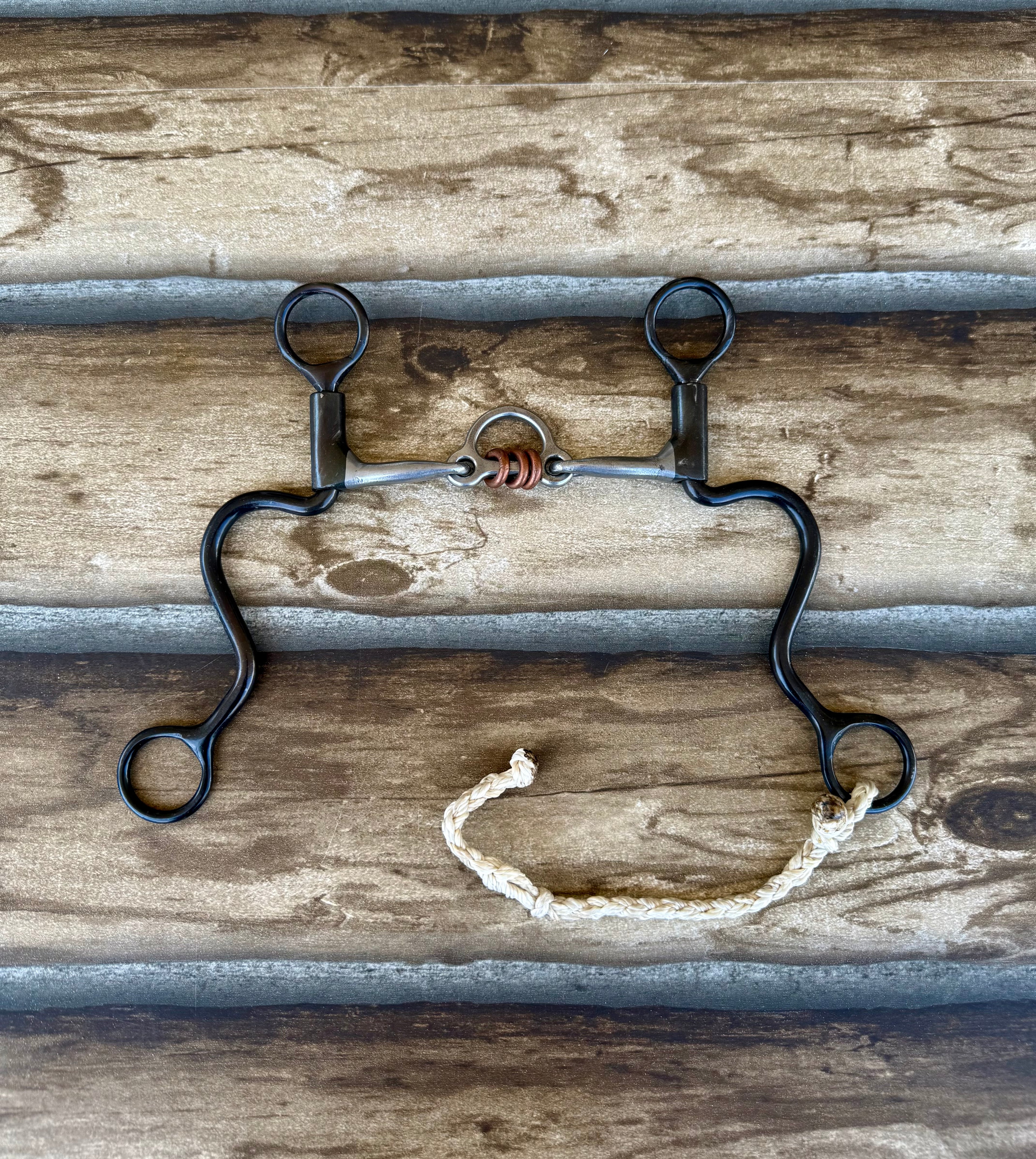 Dutton Round Port With Loose Copper Rings