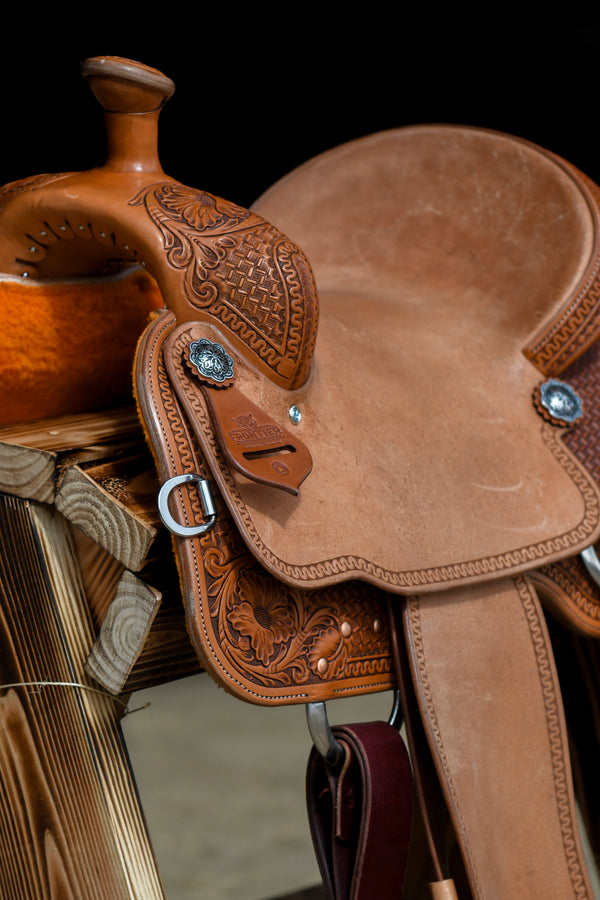 Frontier Team Roper Saddle 14.5in #103