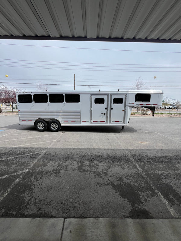 2025 Logan Coach Bullseye XL 4H #13692