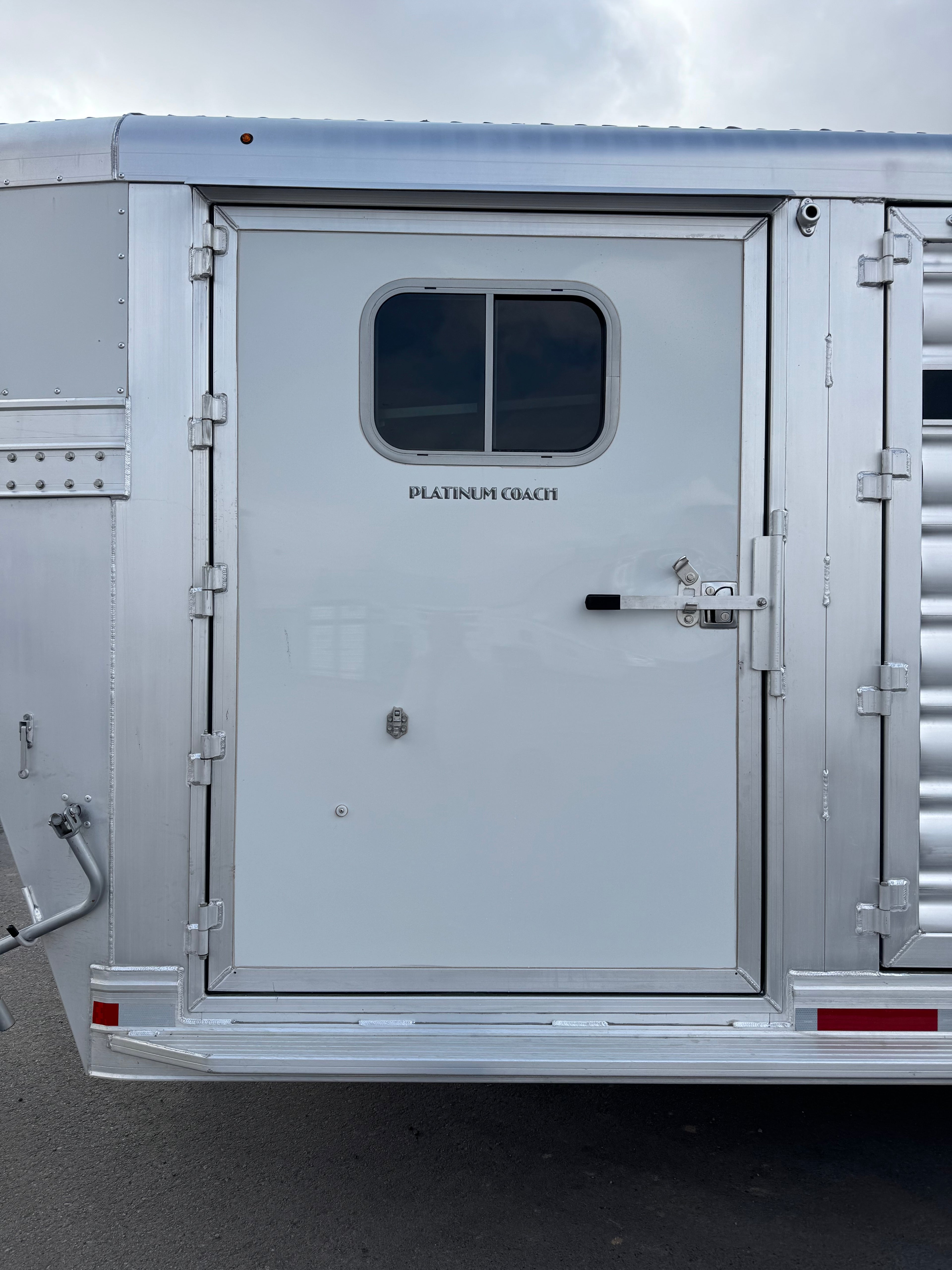 2026 Platinum Coach C-Sport DMD 26’ Stock Combo #13295